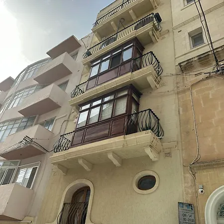 Spacious Central Penthouse *