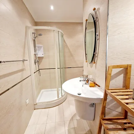 Spacious Central Penthouse * Sliema