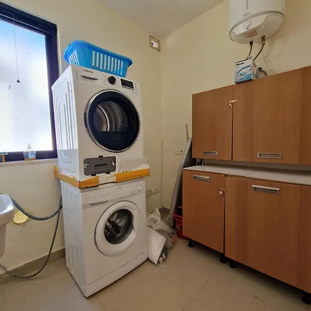 Spacious Central Penthouse *